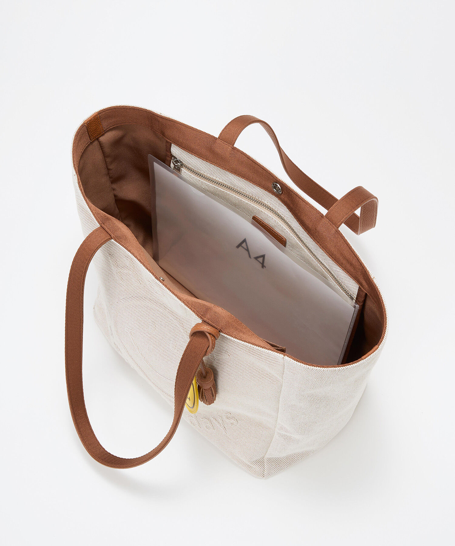 TOPKAPI BREATH「【Breath TOPKAPI】SMILE COLLECTION エンボス スマイル ビッグ トートバッグ /スマイルチャーム付き」|トートバッグ|