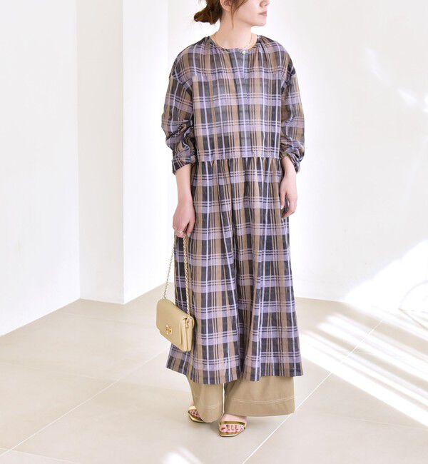 quaranciel「quaranciel:〈手洗い可能〉シアー チェック クルーネック ギャザー ワンピース」|ワンピース|