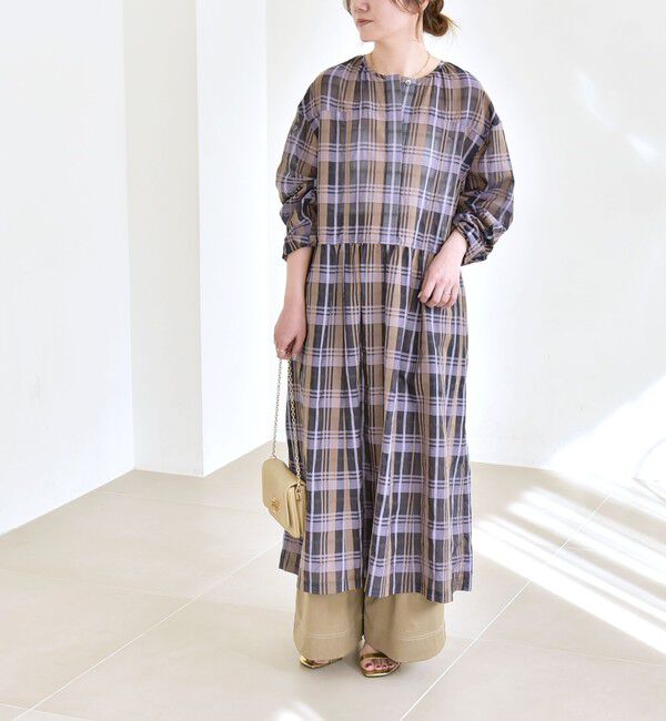 quaranciel「quaranciel:〈手洗い可能〉シアー チェック クルーネック ギャザー ワンピース」|ワンピース|