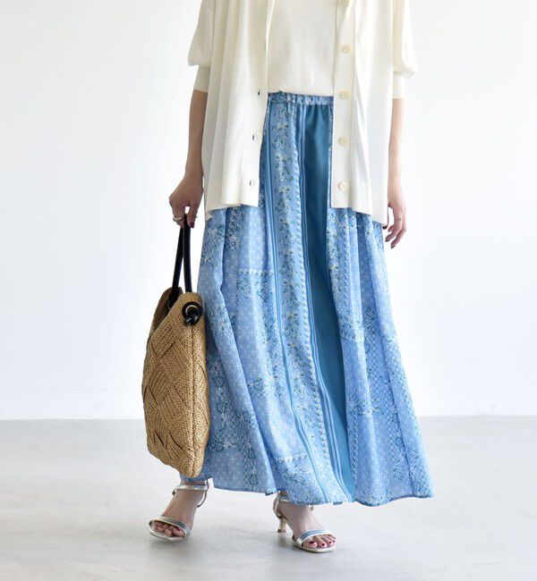 quaranciel「《予約》quaranciel:〈洗濯機可能〉フラワー スカーフ プリント ギャザー フレア スカート」|スカート|