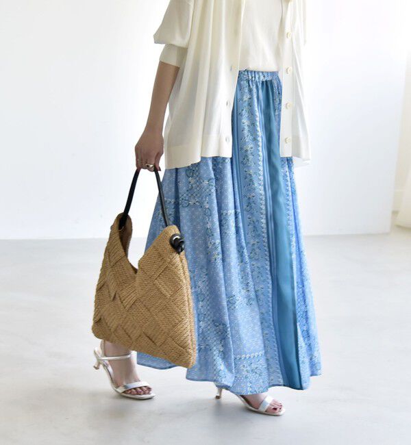 quaranciel「《予約》quaranciel:〈洗濯機可能〉フラワー スカーフ プリント ギャザー フレア スカート」|スカート|