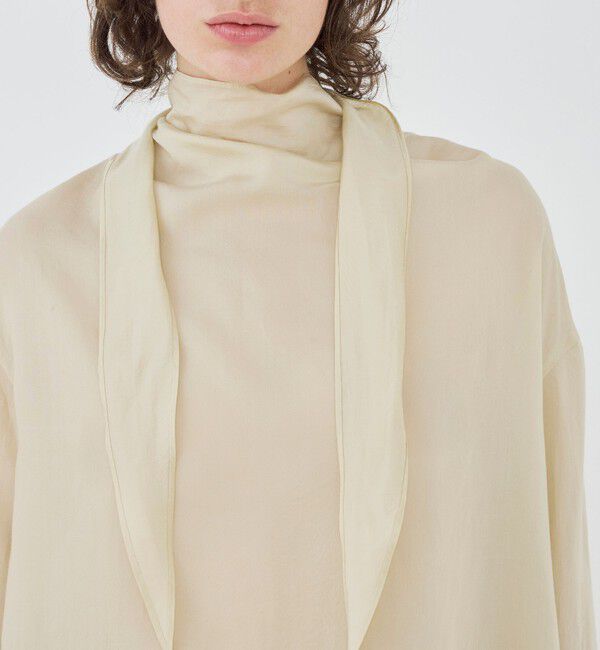 GALERIE VIE「【WEB先行予約】レーヨンシルクブロード バックボウタイブラウス」|シャツ・ブラウス|
