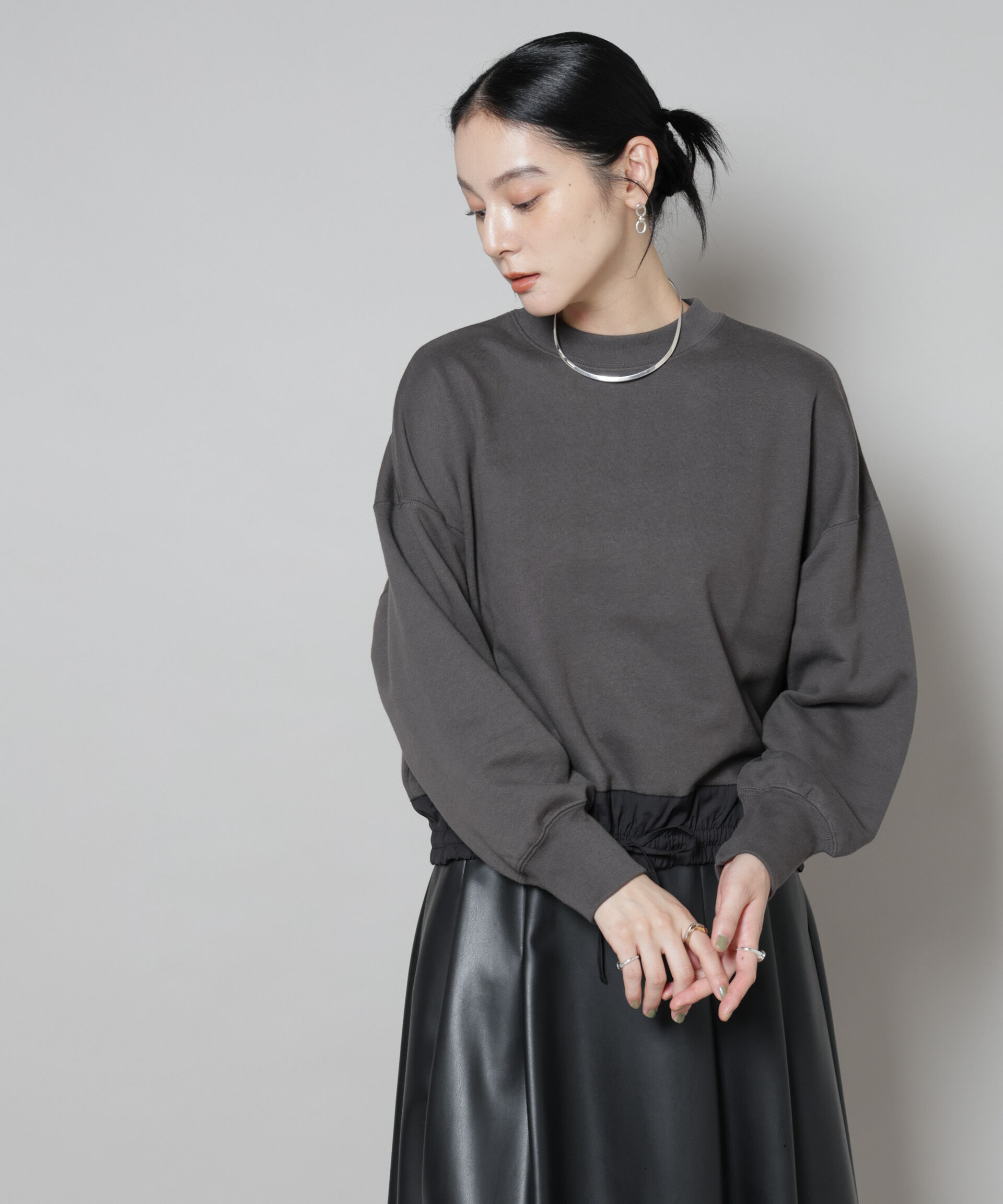 nano･universe「ブロード切替クルーネック裏毛トップス」|Tシャツ・カットソー|チャコール3