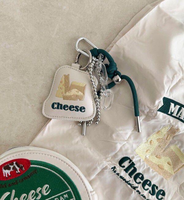 fredy emue「ダイカット刺しゅうチャーム」|チャーム・キーホルダー|グリーン系その他