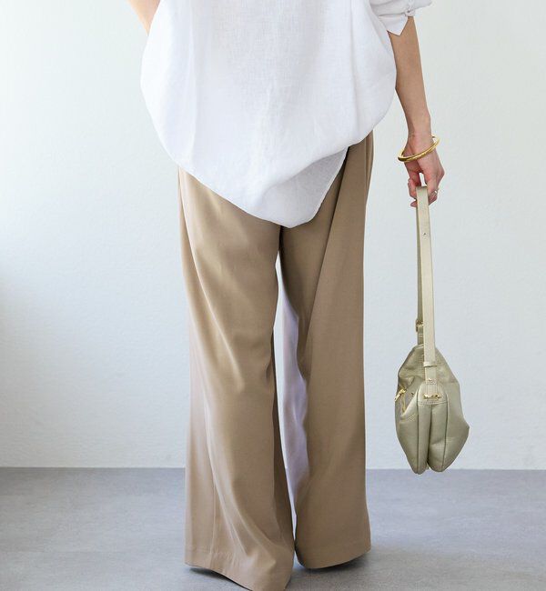  「【ウォッシャブル】【シーズンレスで使える】タックワイドスラックス」|チノ|