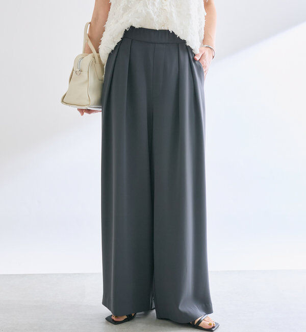  「【ウォッシャブル】【シーズンレスで使える】タックワイドスラックス」|チノ|