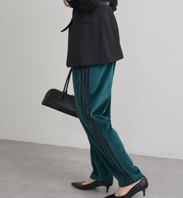  「adidas ベロアトラックパンツ」|チノ|