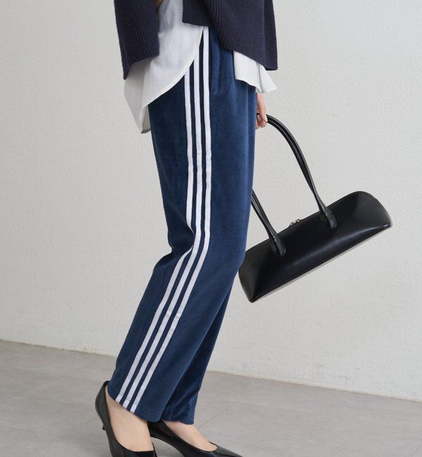  「adidas ベロアトラックパンツ」|チノ|