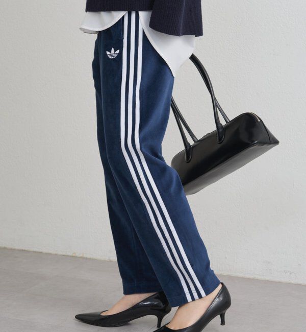  「adidas ベロアトラックパンツ」|チノ|