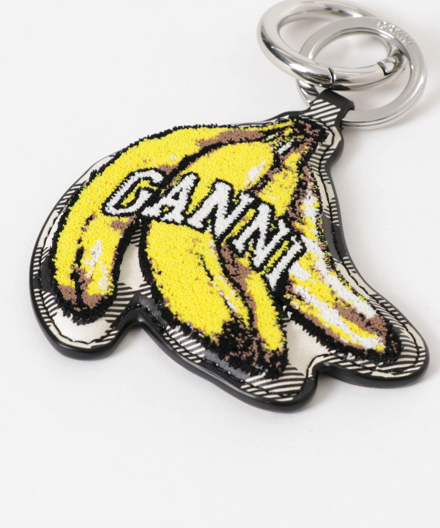 URBAN RESEARCH「GANNI　Banana Keyring Velvet」|チャーム・キーホルダー|