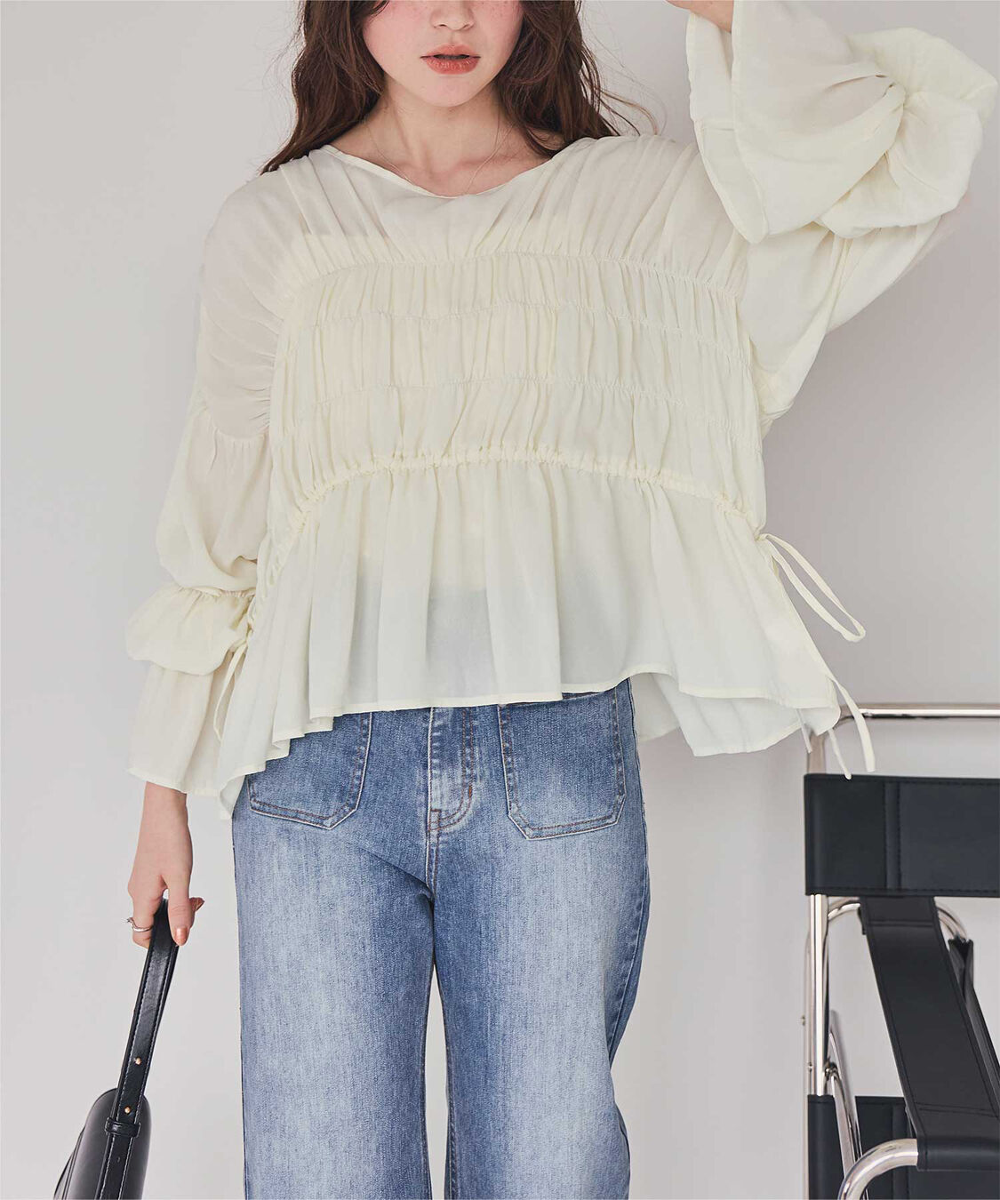 titivate「【赤埴奈津子さんS/Sコラボアイテム】ｼｬｰﾘﾝｸﾞｷﾞｬｻﾞｰﾎﾞﾘｭｰﾑﾌﾞﾗｳｽ」|シャツ・ブラウス|