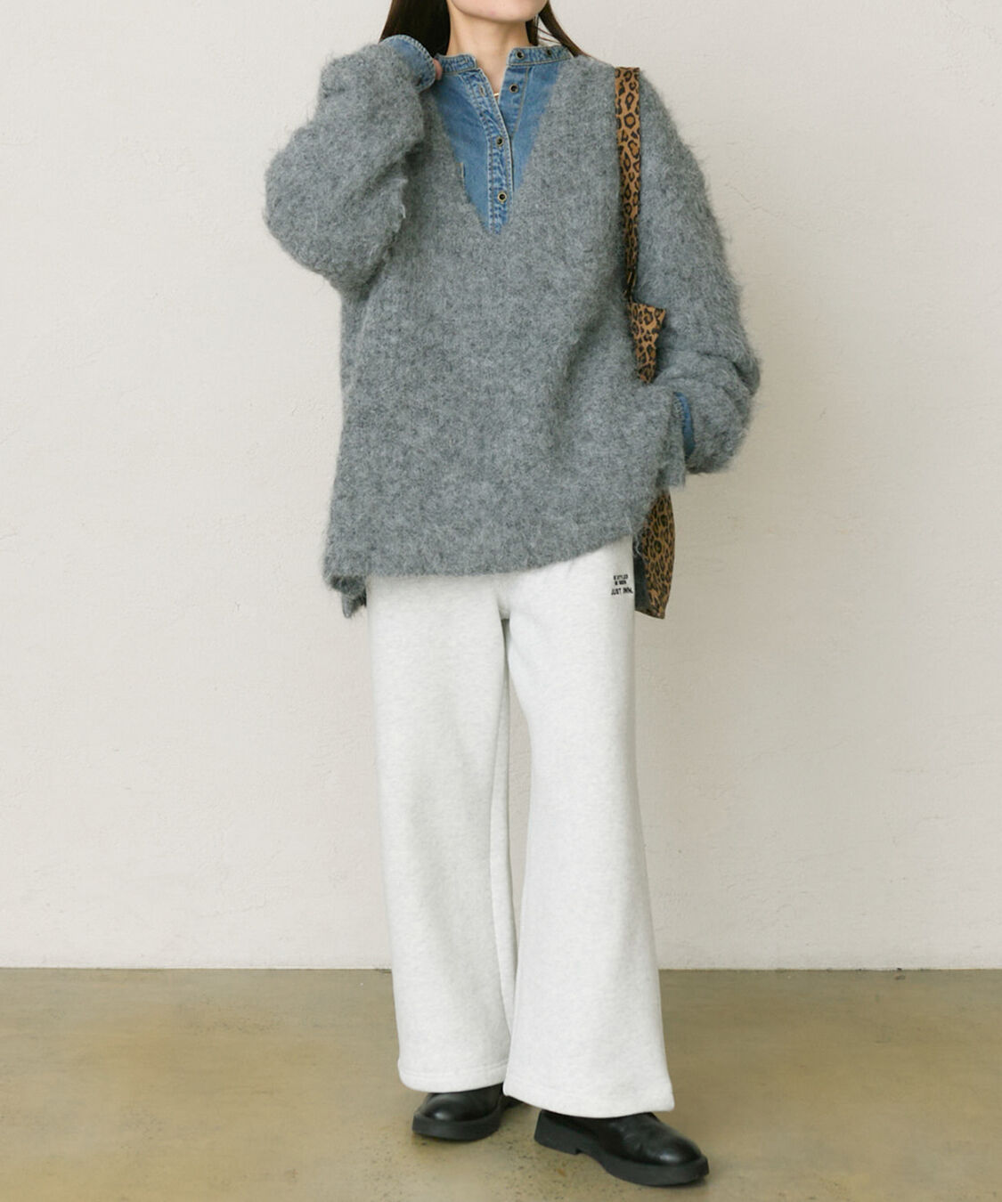  「起毛Vネックニットプルオーバー」|キャミソール|