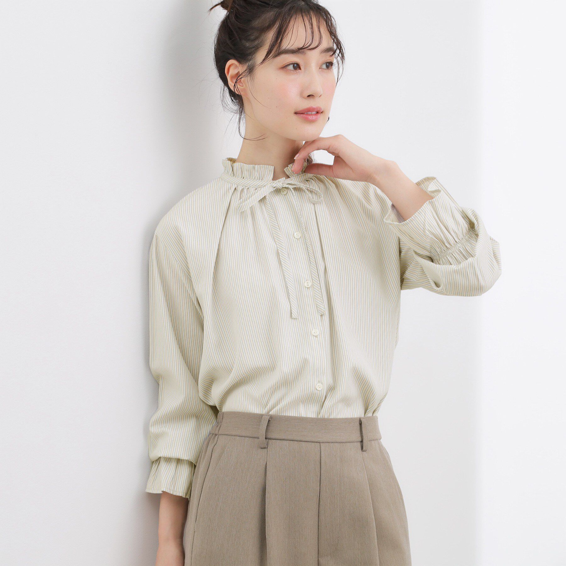grove「フリルカラーリボンブラウス」|シャツ・ブラウス|グレージュ(350)