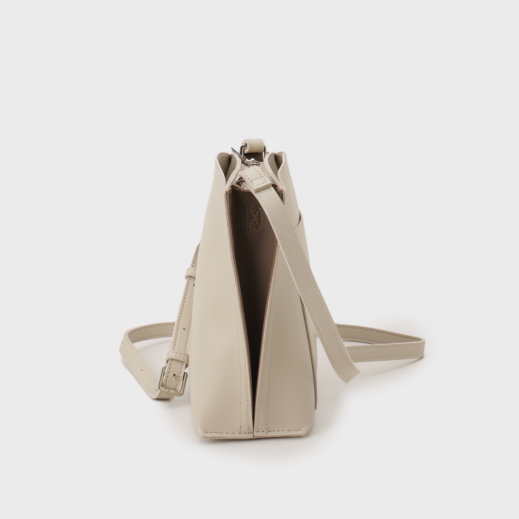 tk.TAKEO KIKUCHI「ラウンドミニショルダー」|ショルダー・メッセンジャー|