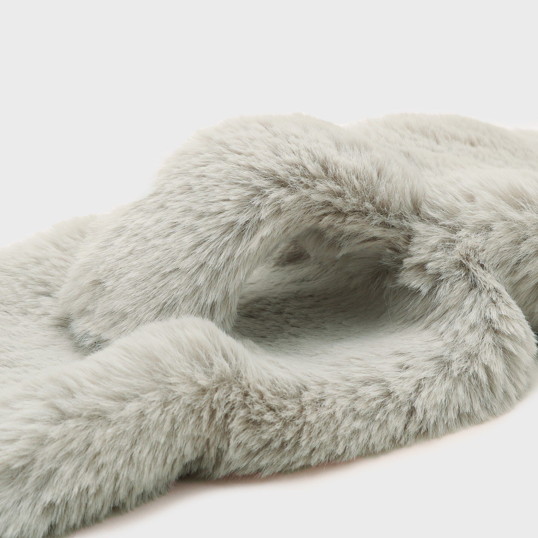 tk.TAKEO KIKUCHI「もこもこファーティペット」|ストール|