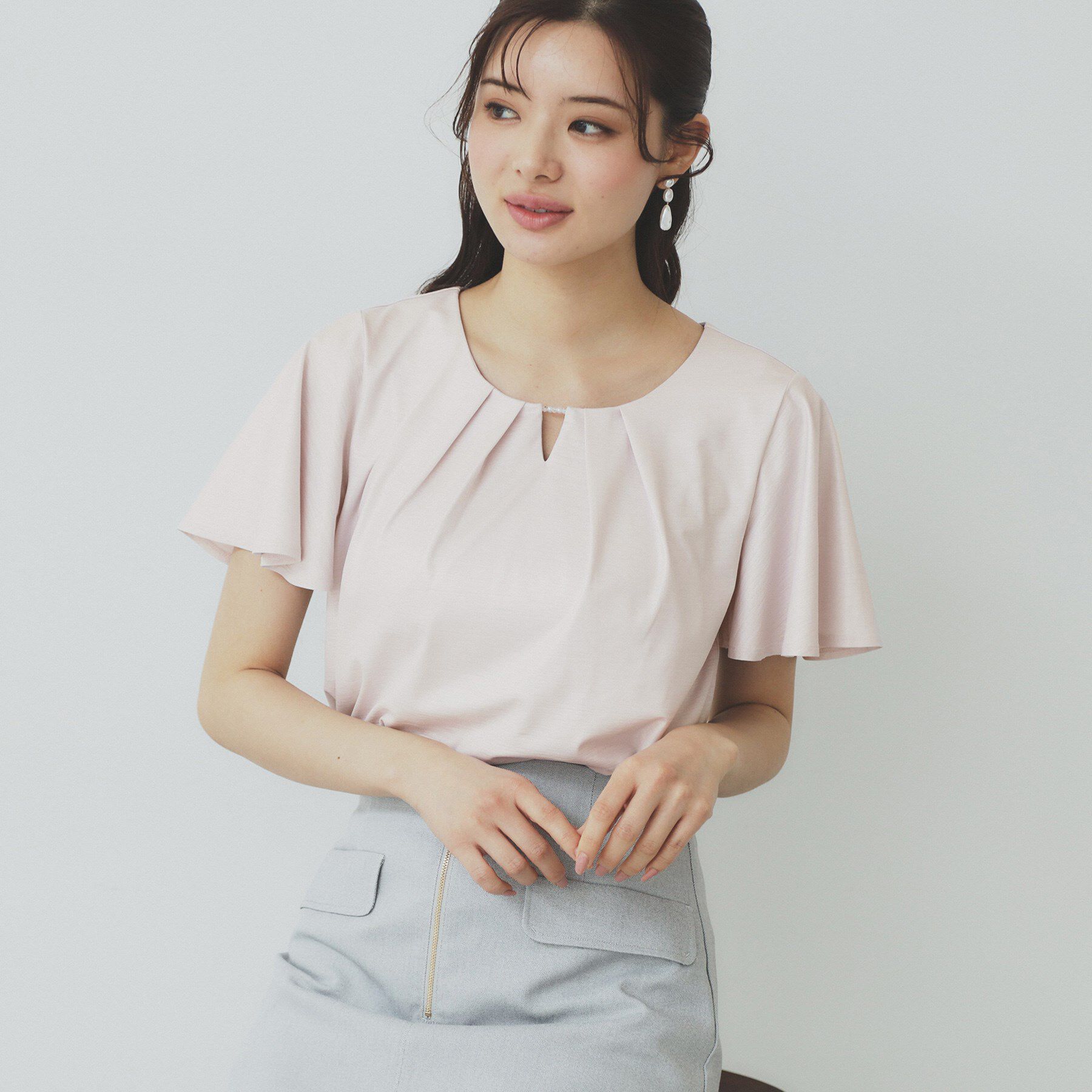 index「ビジュースリットフリルスリーブトップス【洗濯機洗い可】」|Tシャツ・カットソー|ピンクベージュ(05