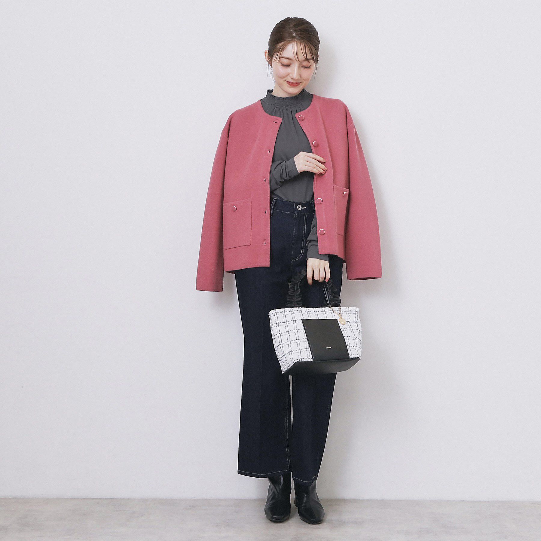 index「シャーリングデザイントップス【洗濯機OK/吸湿発熱】」|Tシャツ・カットソー|