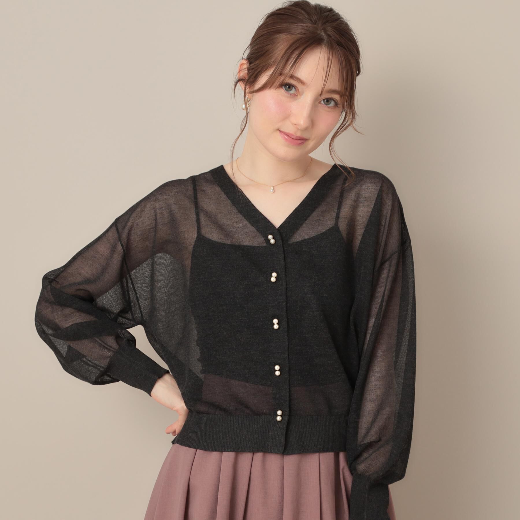 Couture broach「【秋カラー・オシャレな透け感】ダブルパール調シアーカーディガン」|カーディガン|