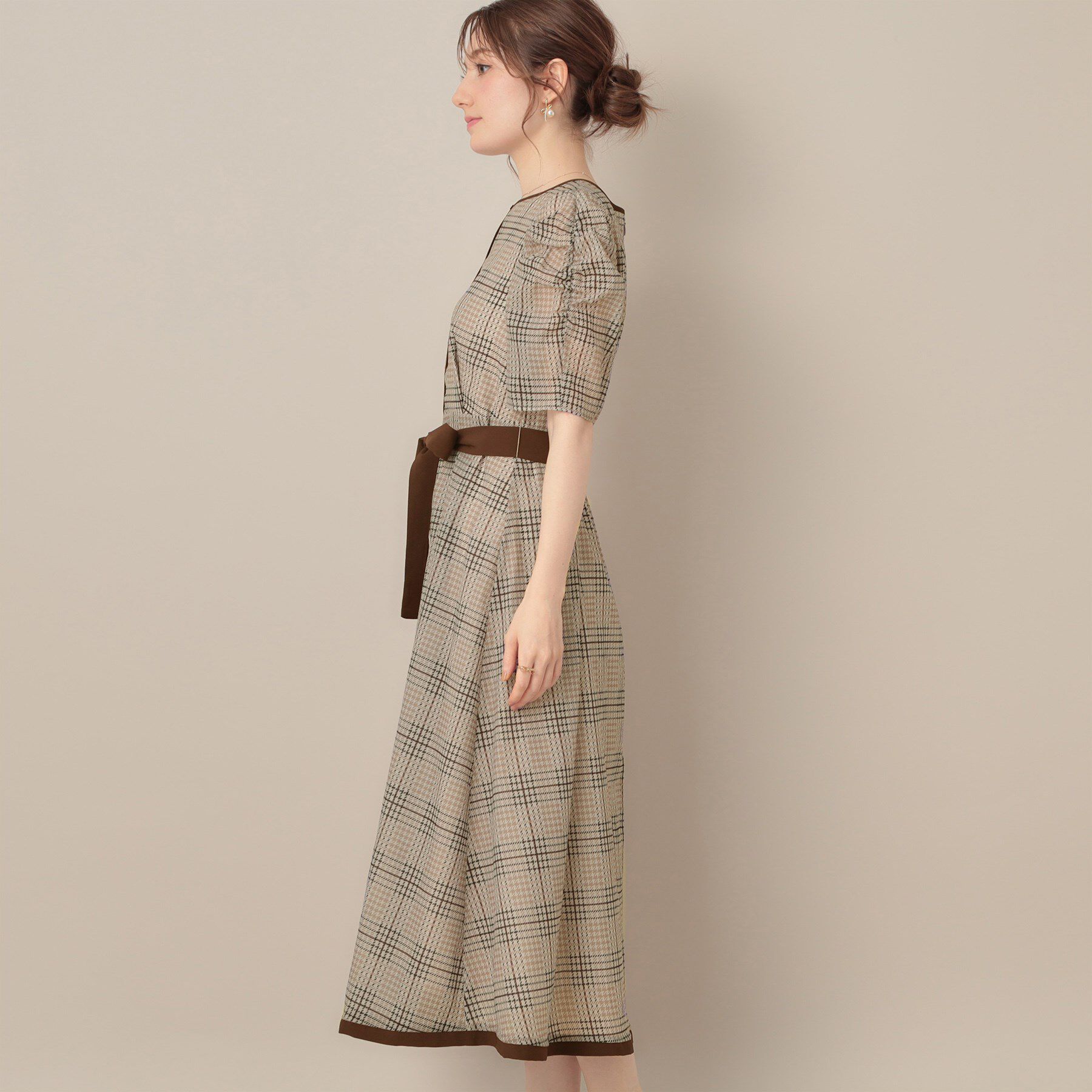 Couture broach「【美シルエット・5分袖】シアーチェックオーガンワンピース」|ワンピース|