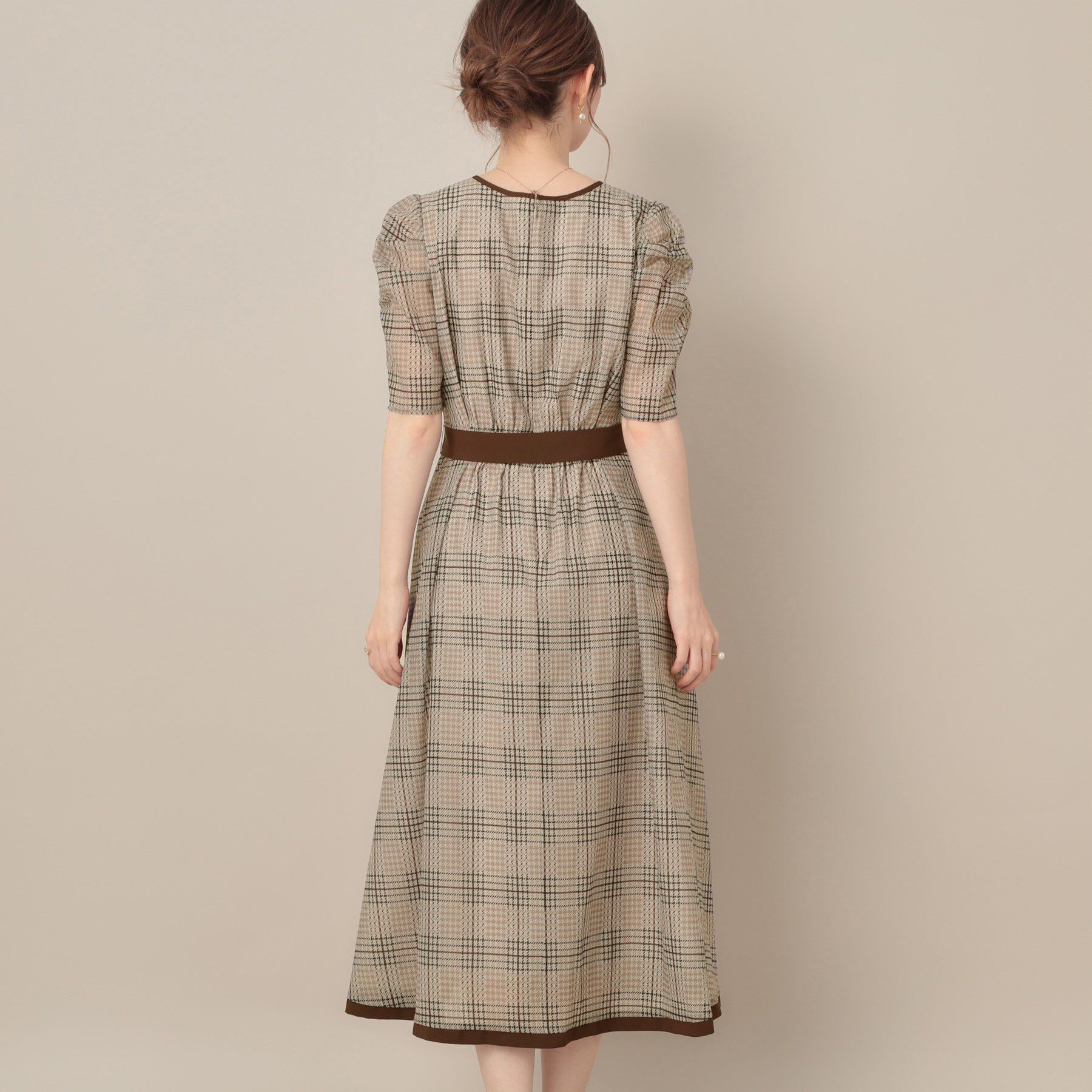 Couture broach「【美シルエット・5分袖】シアーチェックオーガンワンピース」|ワンピース|