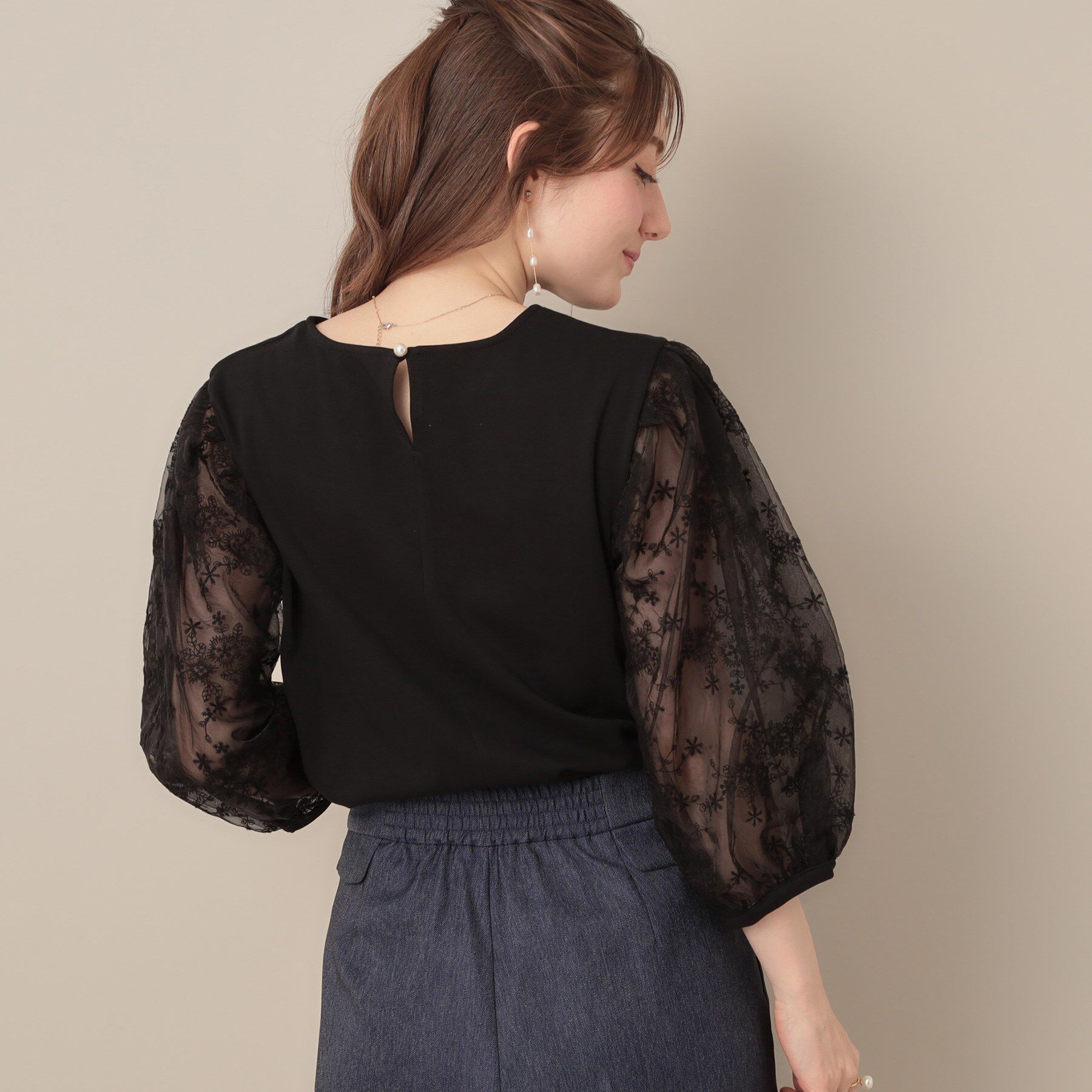 Couture broach「【接触冷感・UVカット・マシンウォッシャブル】袖レースドッキングカットソー」|Tシャツ・カットソー|