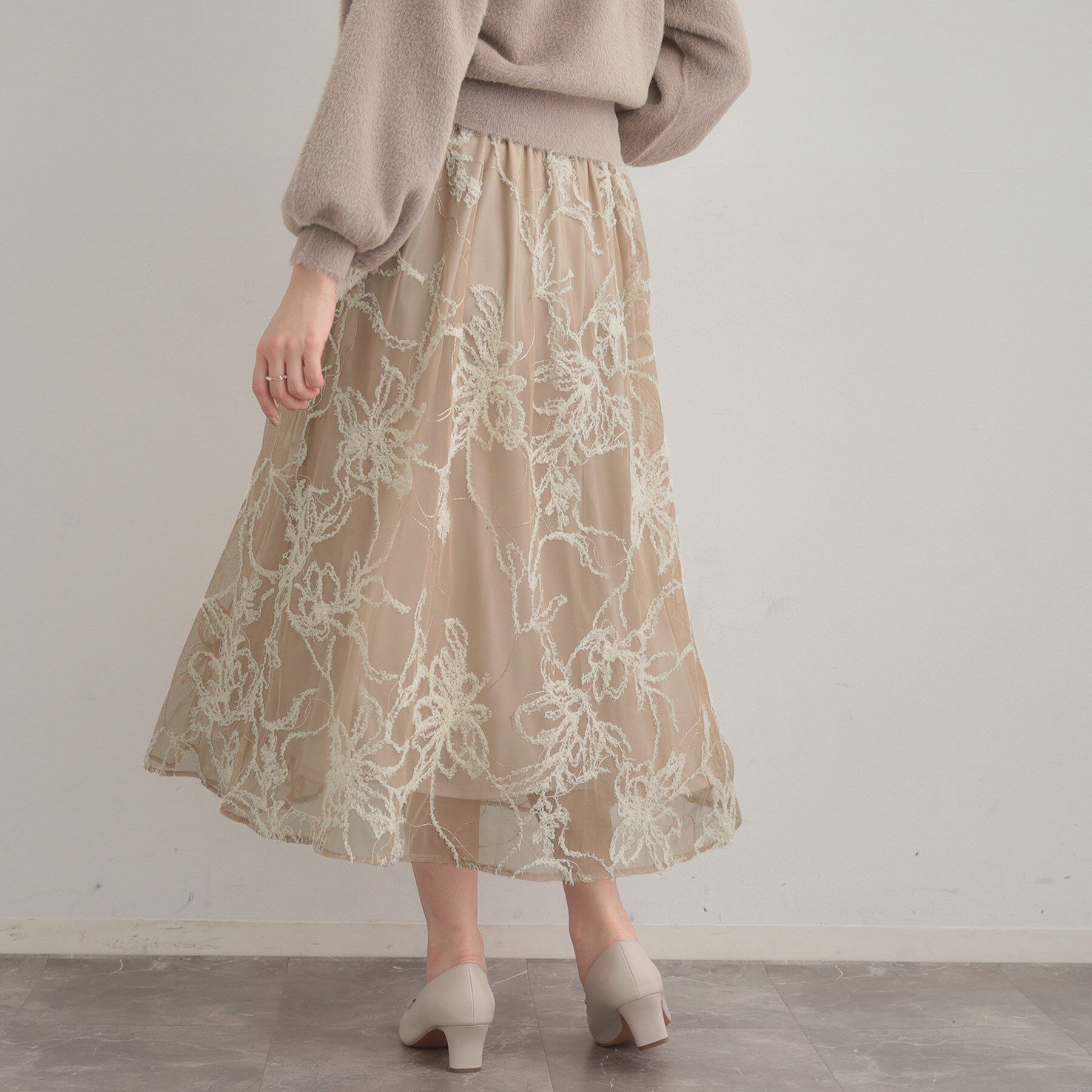 Couture broach「【ハレの日・通勤】ラメ刺繍ブークレチュールスカート」|スカート|