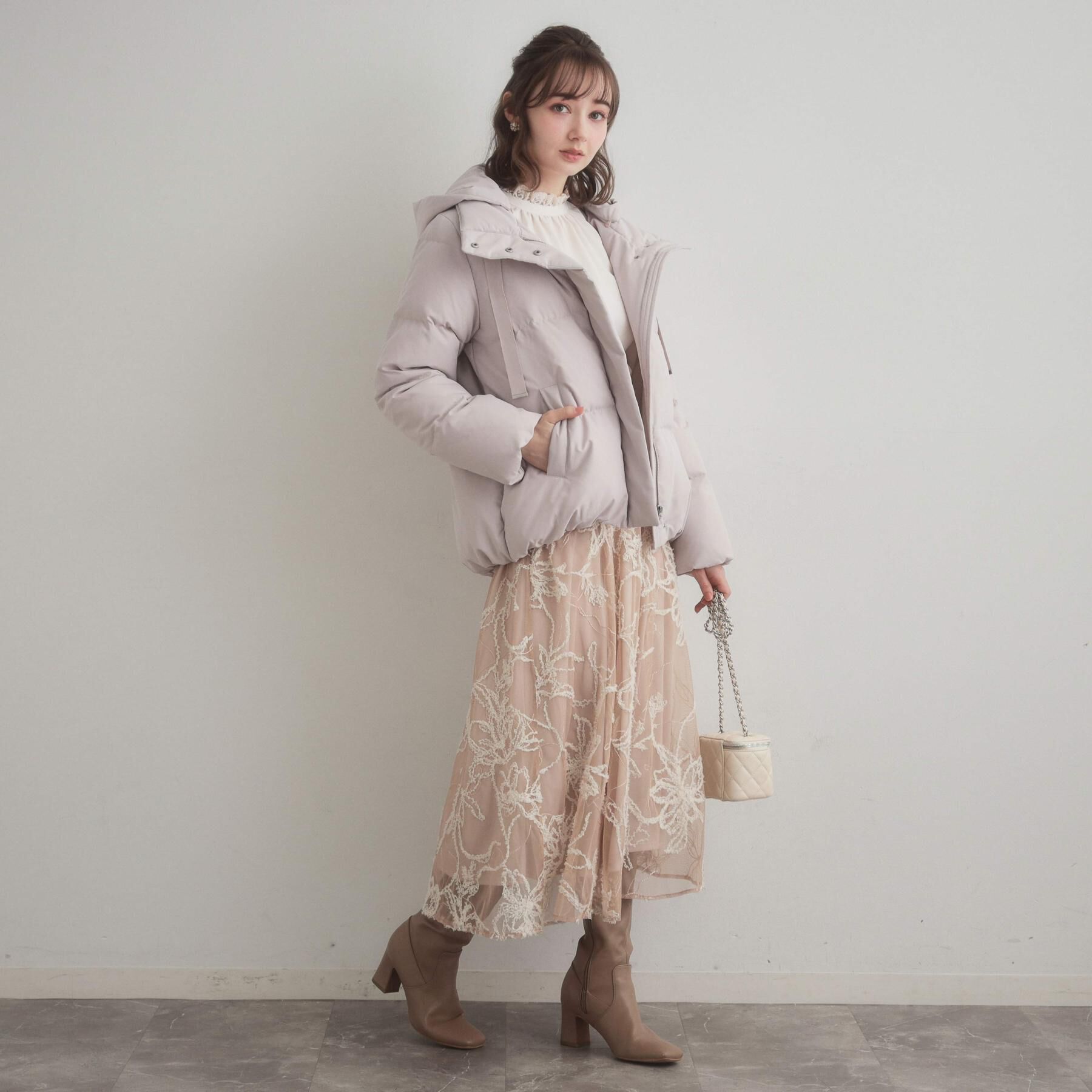 Couture broach「【ハレの日・通勤】ラメ刺繍ブークレチュールスカート」|スカート|