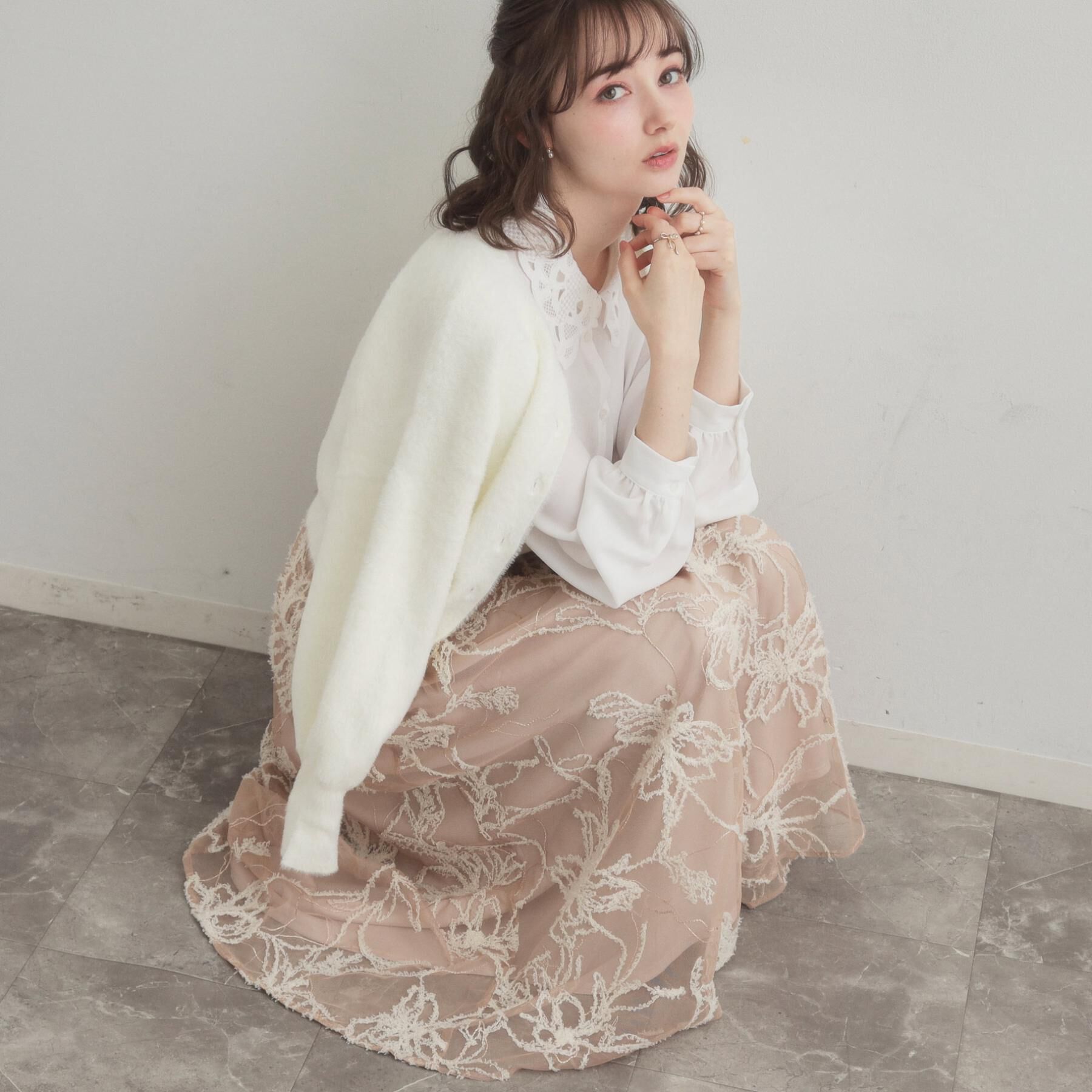 Couture broach「【ハレの日・通勤】ラメ刺繍ブークレチュールスカート」|スカート|ピンクベージュ(45