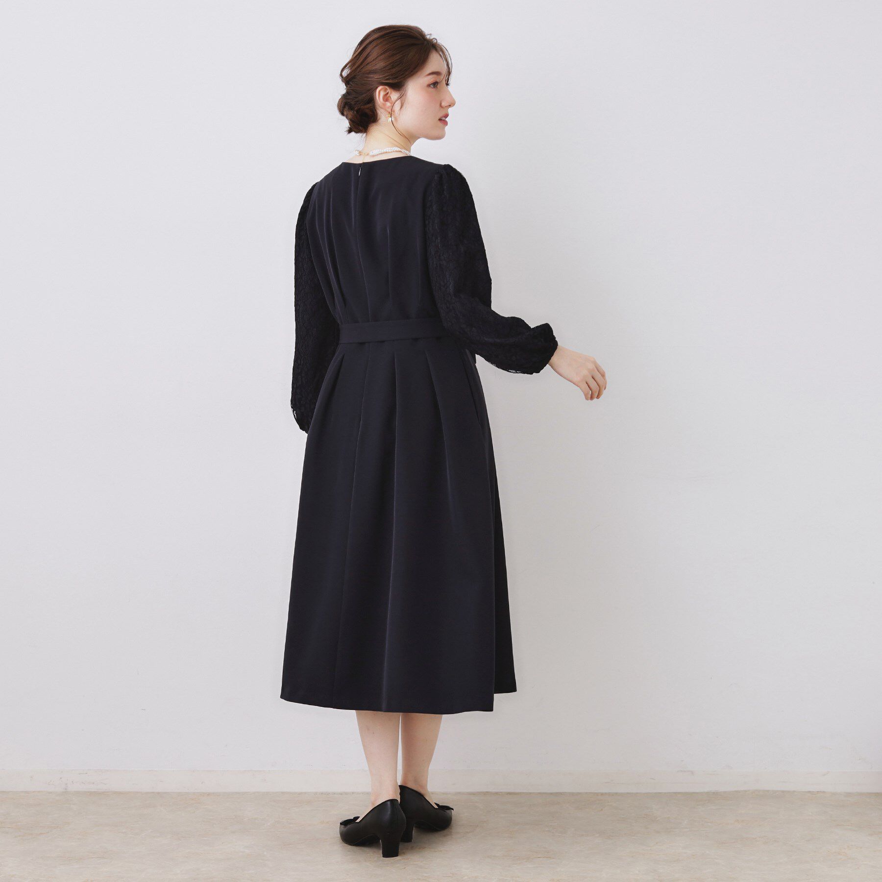 Couture broach「【ハレの日・通勤】レース袖タックフレアワンピース」|ワンピース|