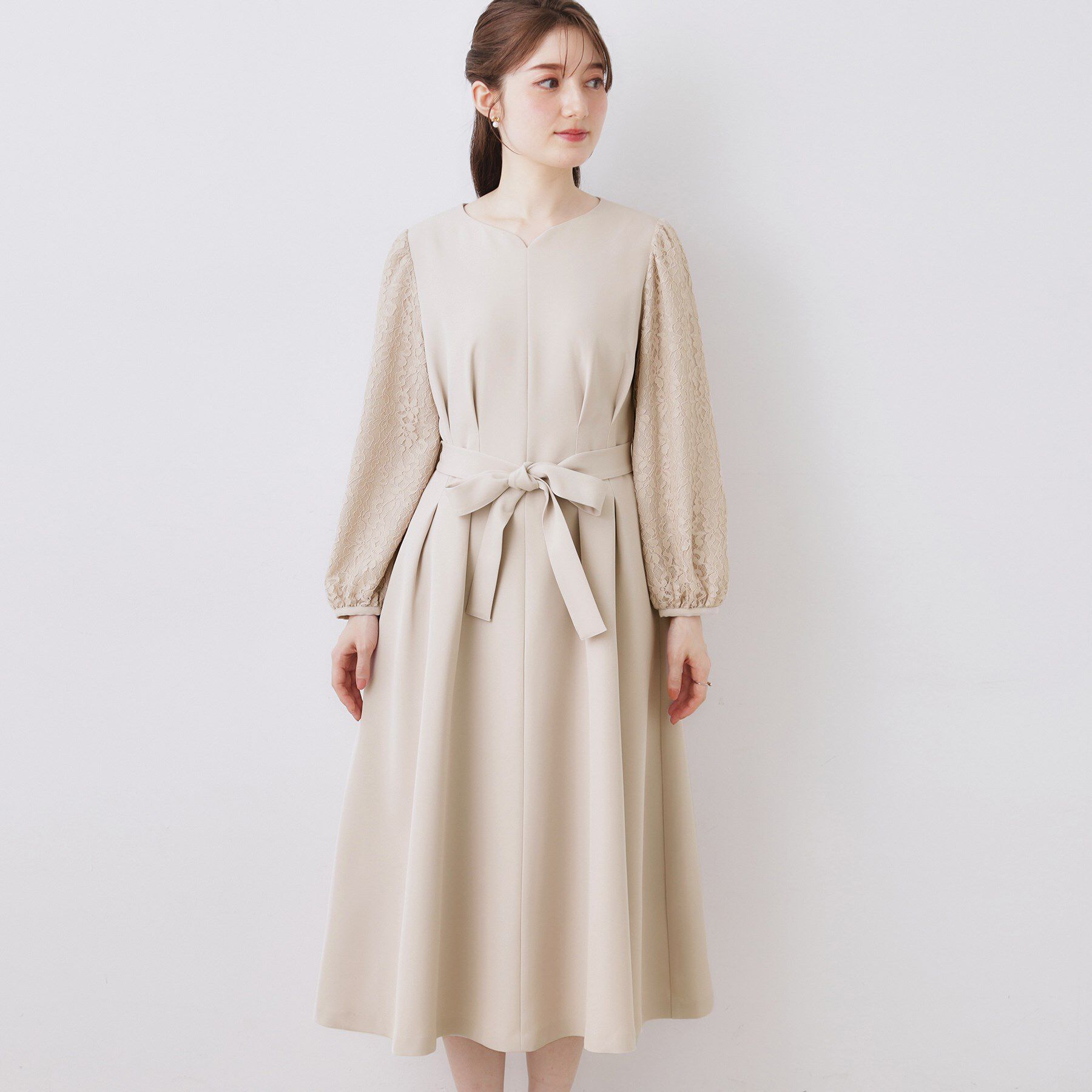 Couture broach「【ハレの日・通勤】レース袖タックフレアワンピース」|ワンピース|