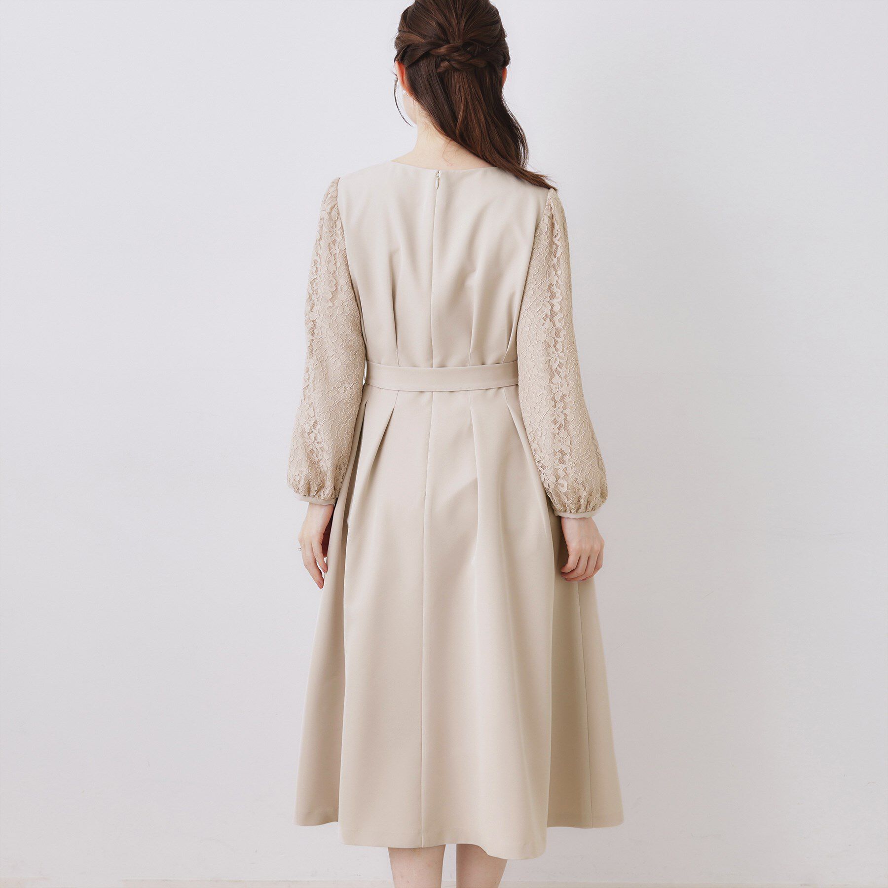 Couture broach「【ハレの日・通勤】レース袖タックフレアワンピース」|ワンピース|