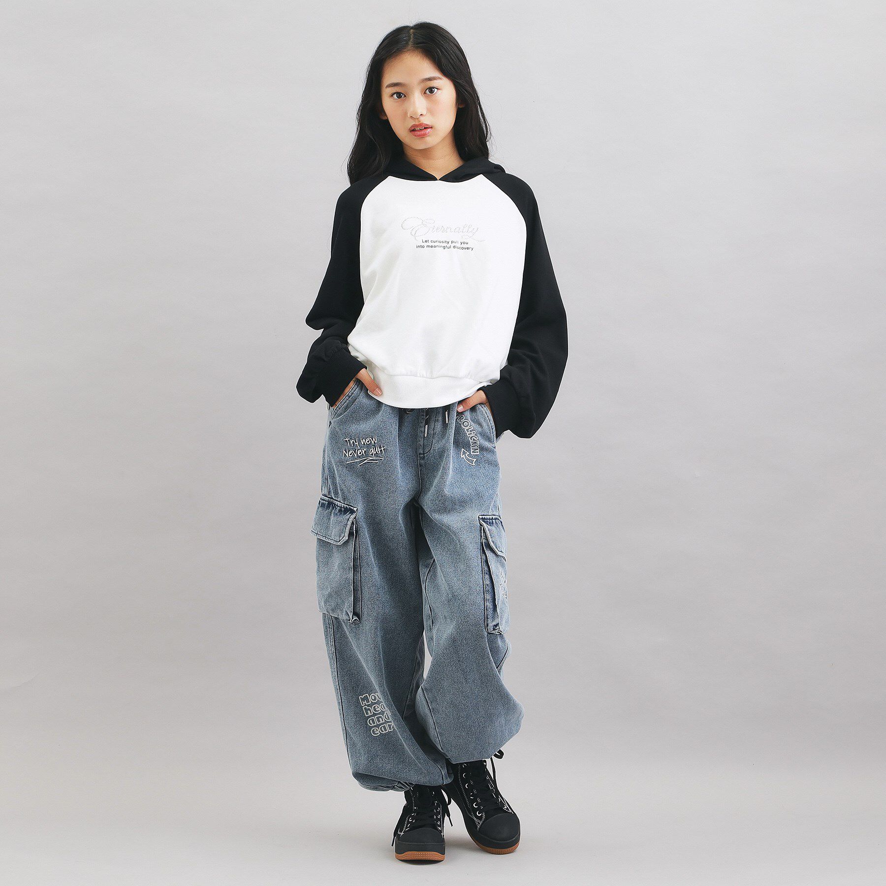 PINK-latte「ラグランラインストーンパーカ」|パーカー|