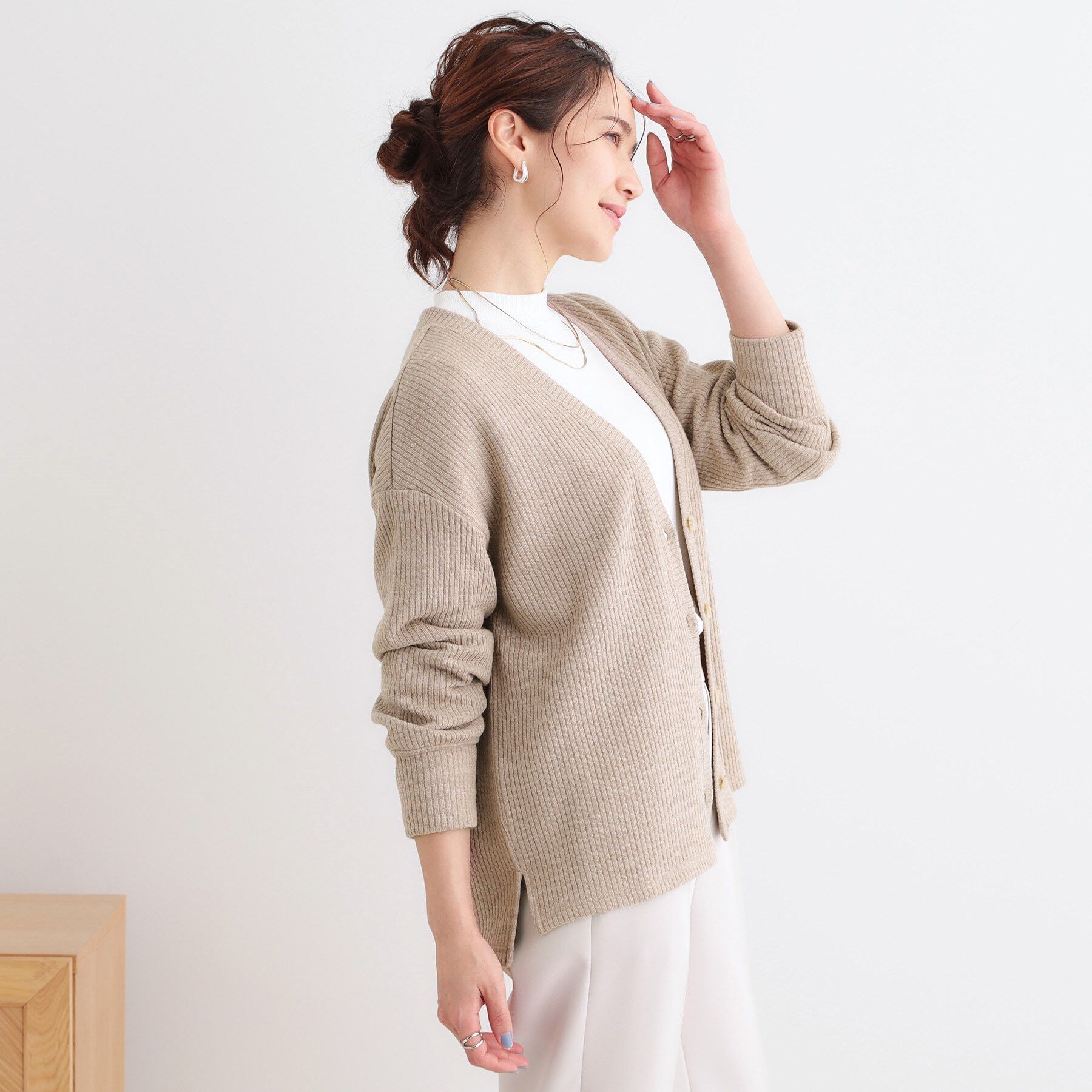 SHOO･LA･RUE「【S-LL】柔らかさが癖になる 凹凸Vネックカーディガン」|カーディガン|