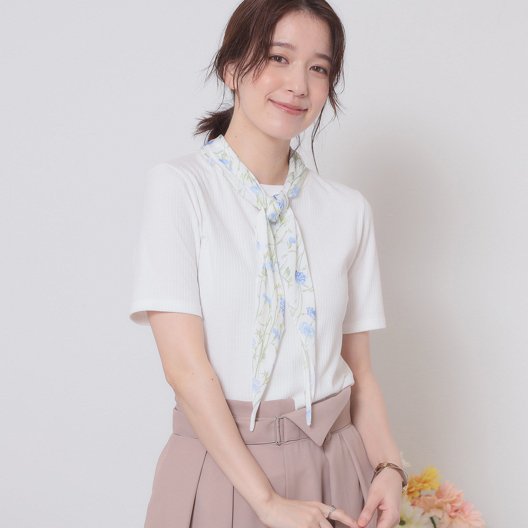 ITS&rsquo;DEMO「【接触冷感／UV／手洗い可】ボタニカル柄ひし形スカーフ」|バンダナ・スカーフ|