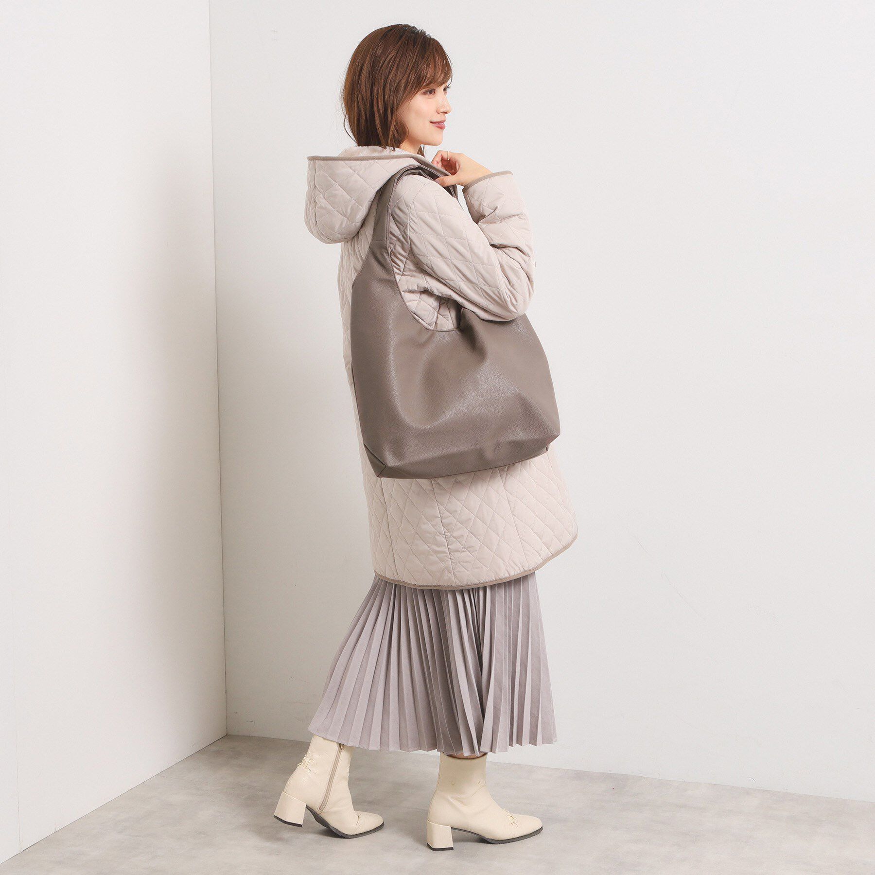 ITS&rsquo;DEMO「【A4対応】ソフトラウンド肩かるトート」|トートバッグ|