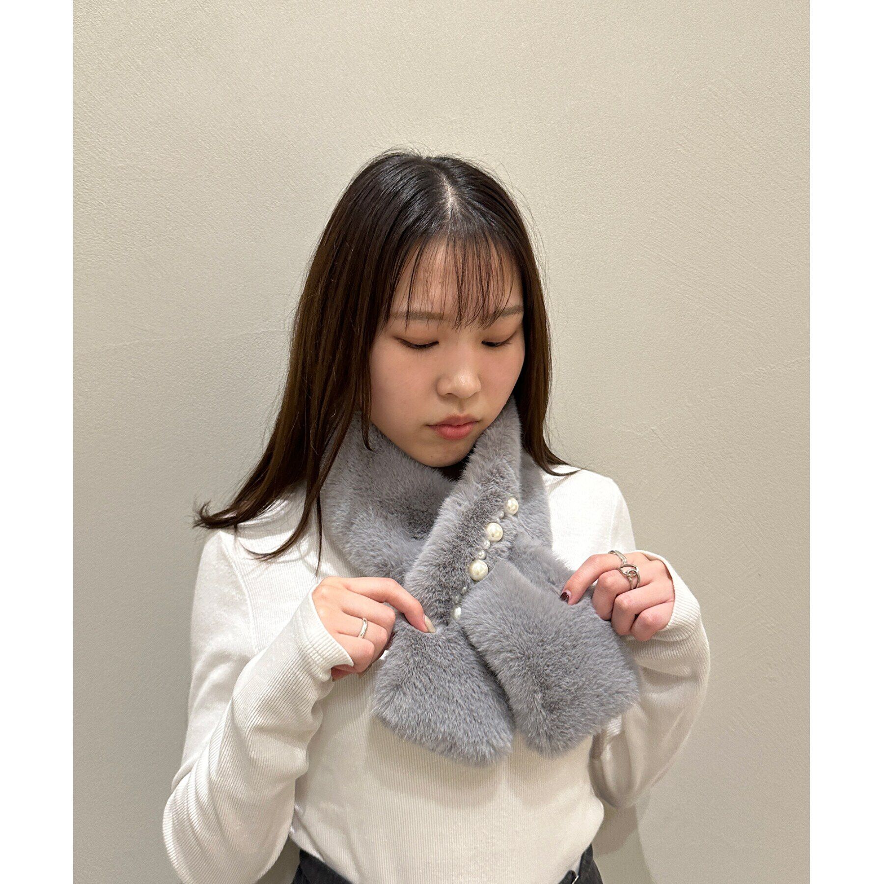 Ober Tashe「フェイクパールラインファーティペット」|ストール|