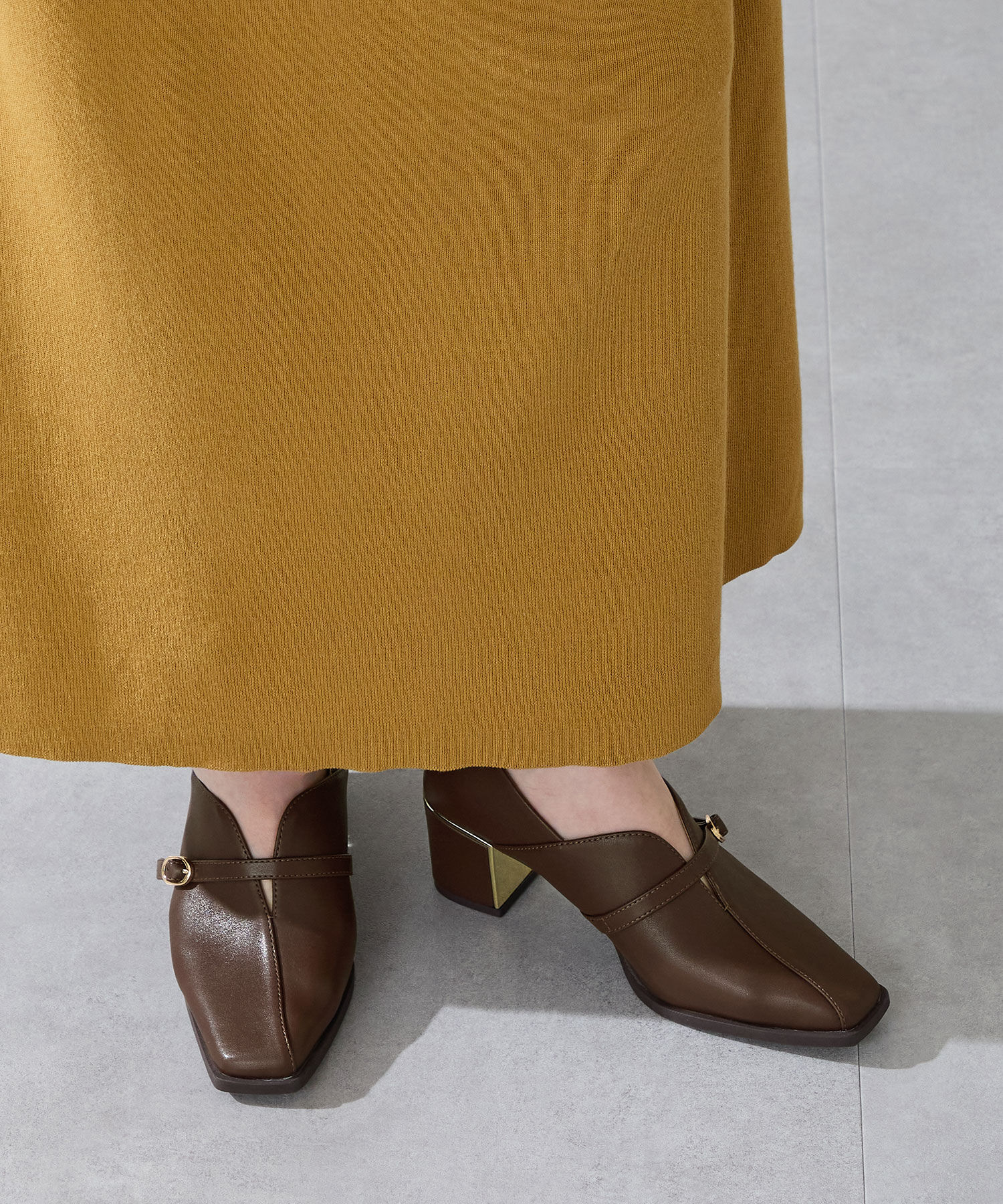 ORiental TRaffic「【予約】●2025秋冬新作●スリットデザイン甲深パンプス/51317」|パンプス|