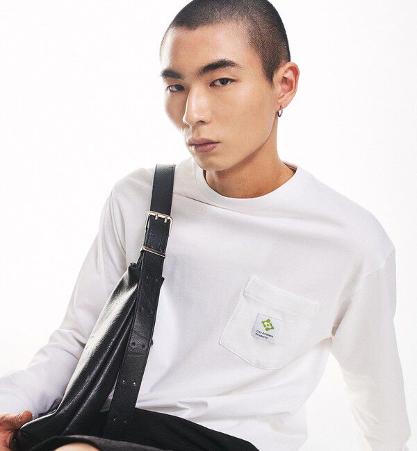 SHIPS「City Ambient Products: スクエアロゴ ポケット ロングスリーブ Tシャツ」|Tシャツ・カットソー|ホワイト