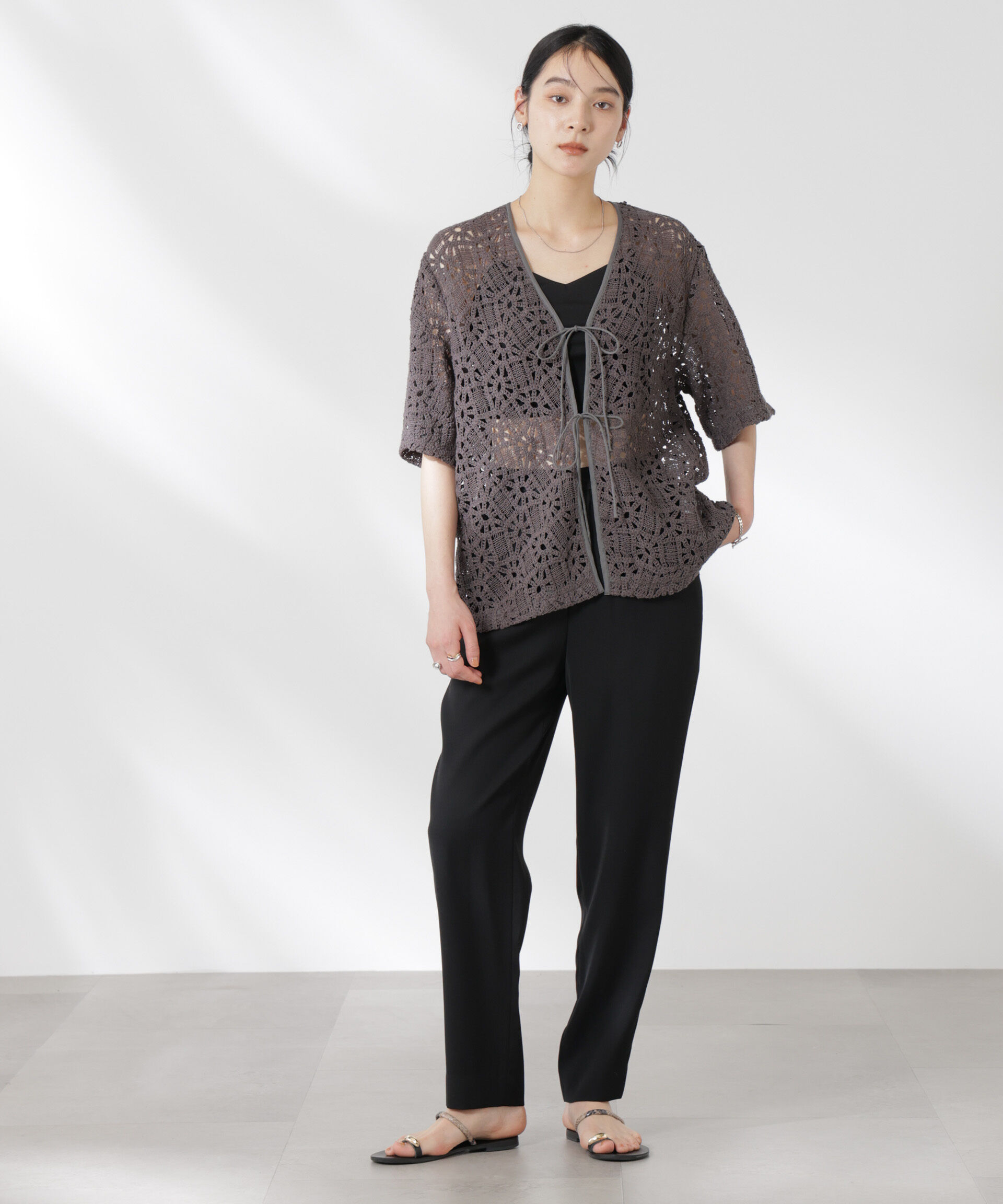 nano･universe「ダブルクロスゴムベルトテーパードパンツ (セットアップ可)」|チノ|