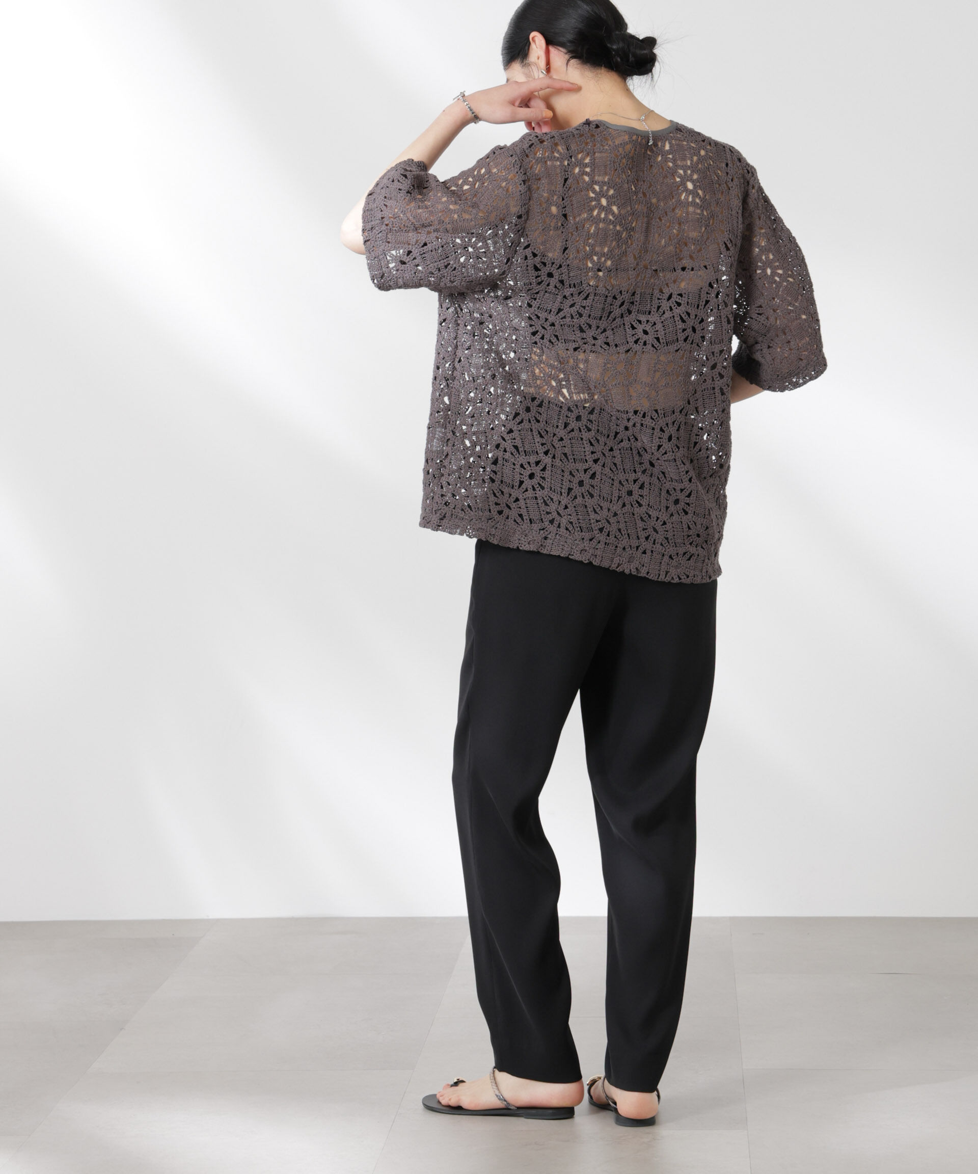 nano･universe「ダブルクロスゴムベルトテーパードパンツ (セットアップ可)」|チノ|