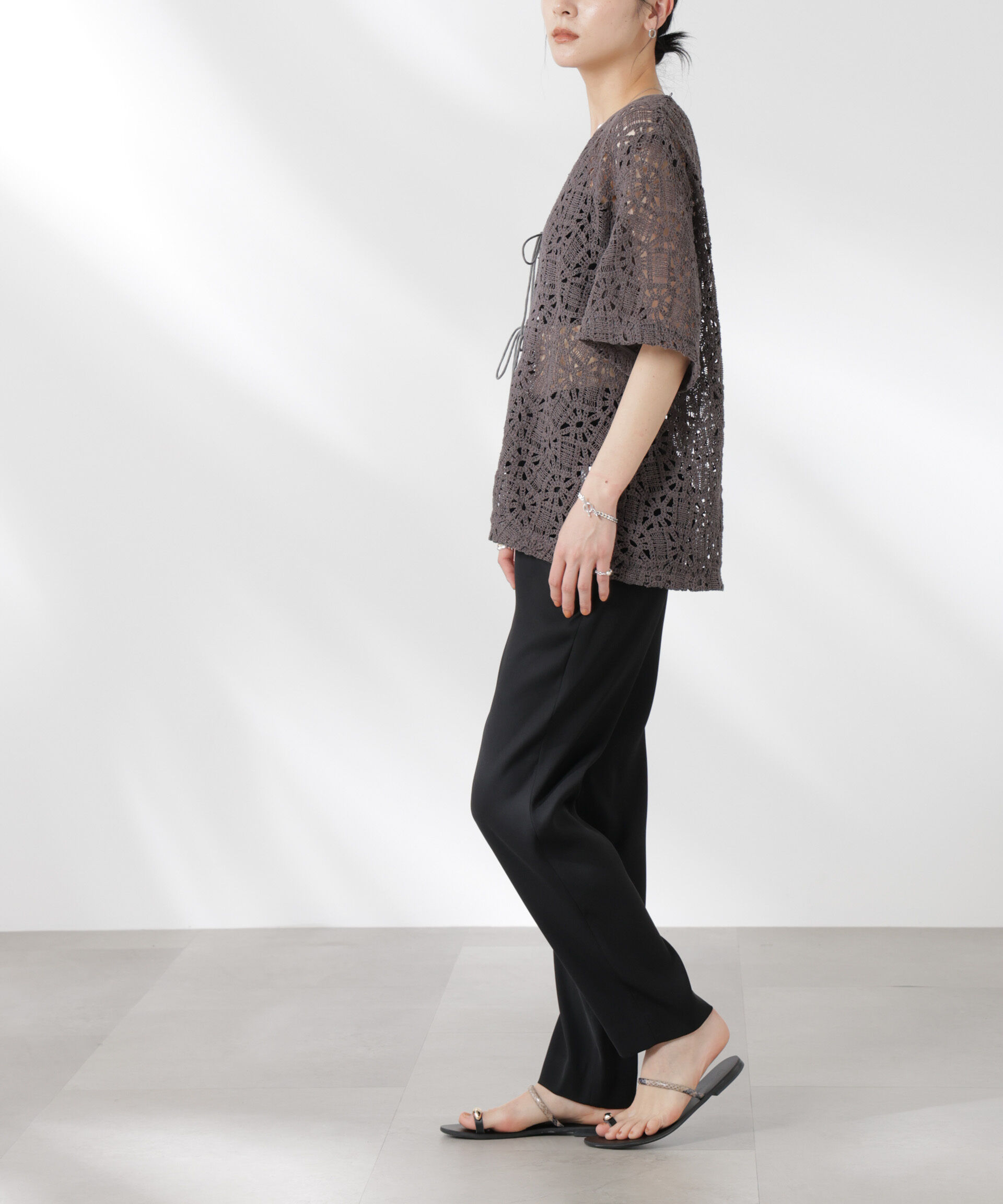 nano･universe「ダブルクロスゴムベルトテーパードパンツ (セットアップ可)」|チノ|