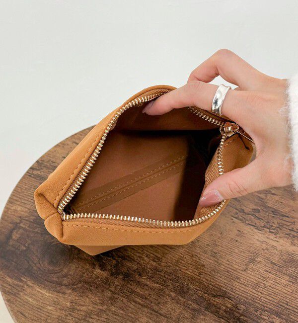 fredy emue「ポーチ付きラウンドワンショルバッグ」|ショルダー・メッセンジャー|