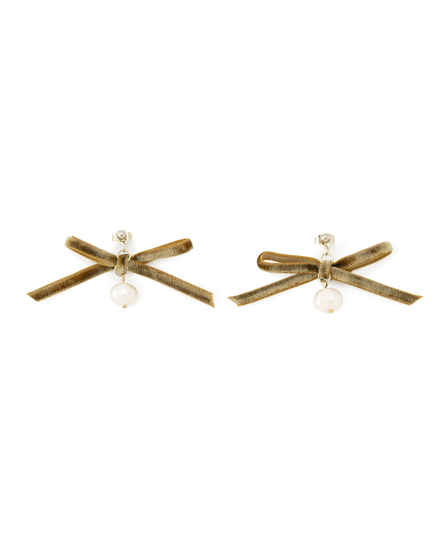 ROPE PICNIC PASSAGE「ベロアリボン&times;淡水パールピアス」|ピアス|