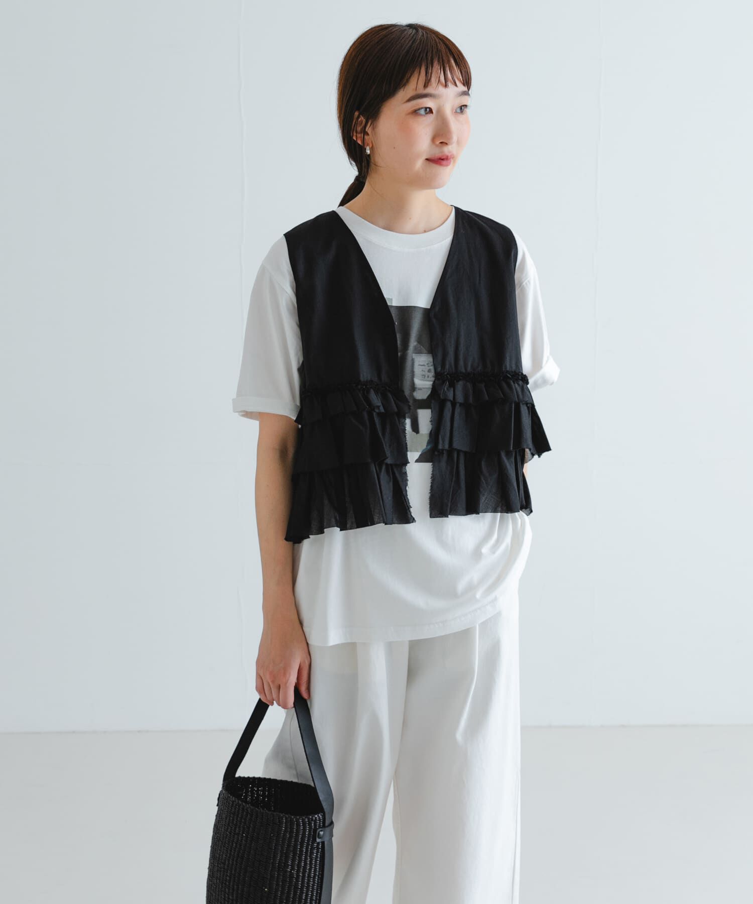 URBAN RESEARCH「ノースリーブフリルブラウス」|シャツ・ブラウス|