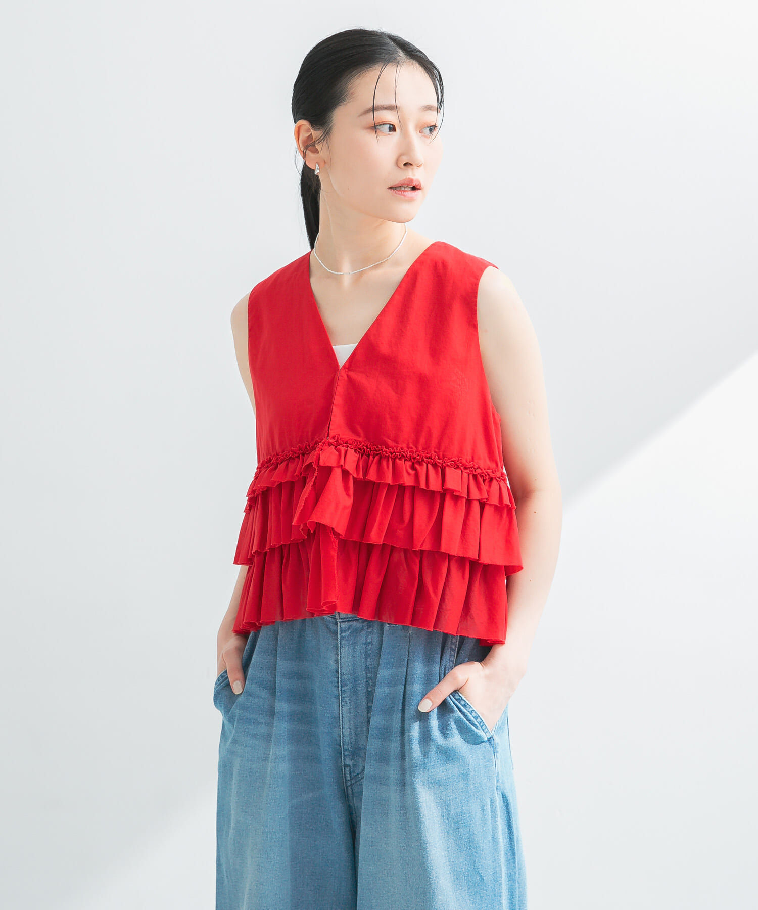 URBAN RESEARCH「ノースリーブフリルブラウス」|シャツ・ブラウス|レッド