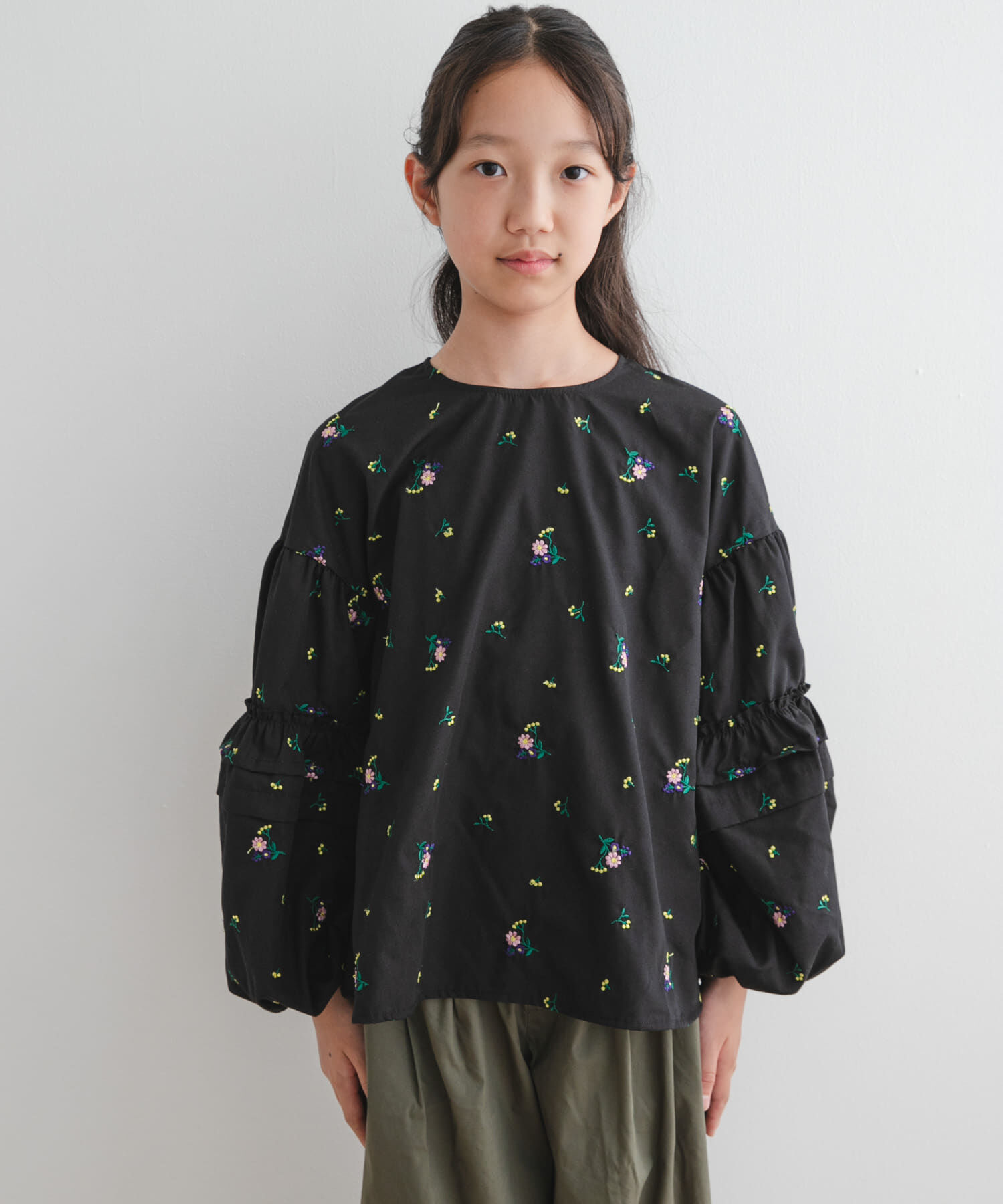 URBAN RESEARCH DOORS「『WEB/一部店舗限定』フラワー刺繍袖ボリュームブラウス(KIDS)」|その他|