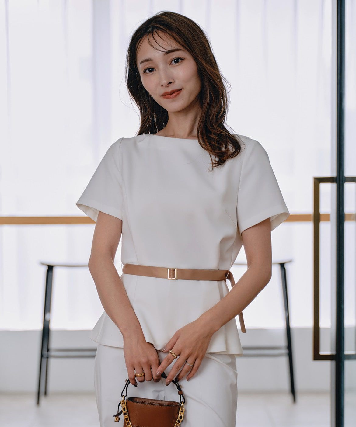 Maglie le cassetto「《M Maglie le cassetto&times;吉田理紗》凛と&ldquo;サマみえ&rdquo;ペプラムブラウス」|シャツ・ブラウス|オフホワイト1