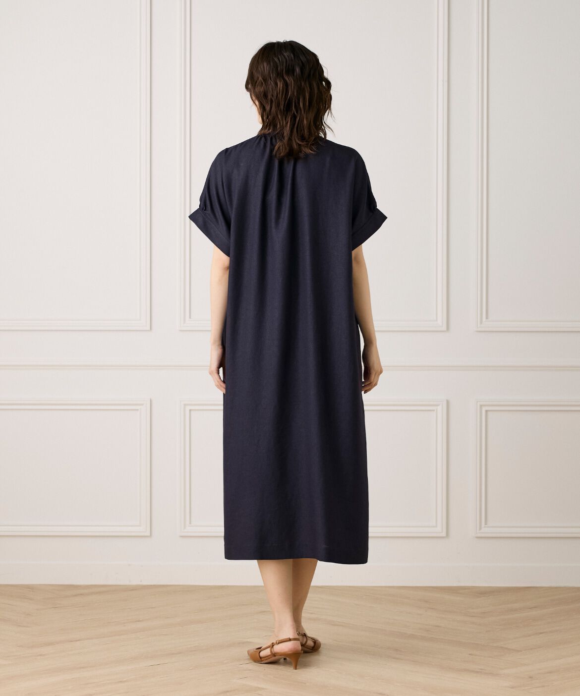 INED「麻見えスタンドカラーワンピース」|ワンピース|