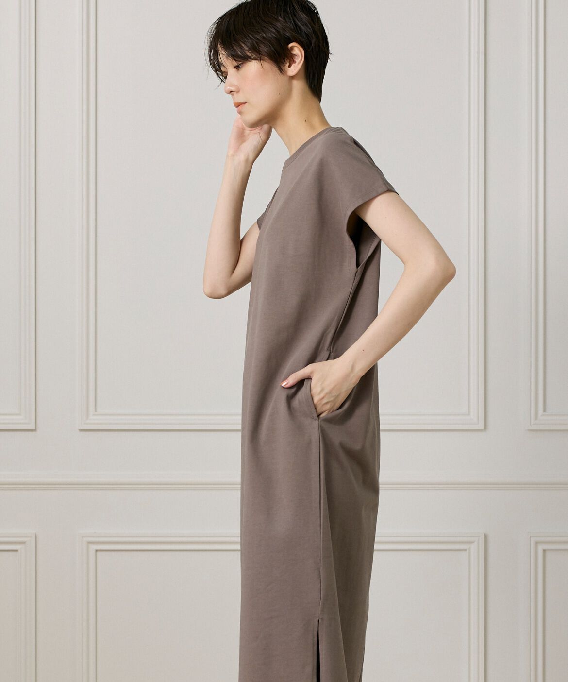 DAY by DAY it&rsquo;s international「サイドスリットワンピース」|ワンピース|