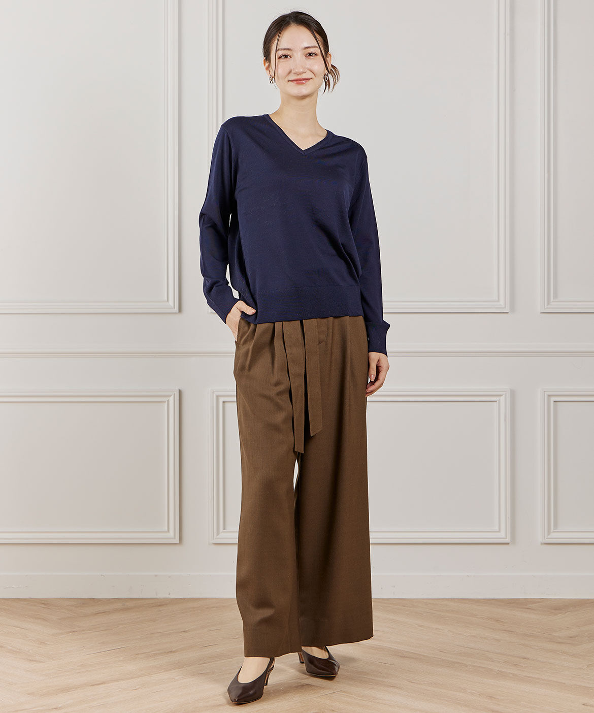 INED「FF30ゲージ Vネックニット」|ニット・セーター|